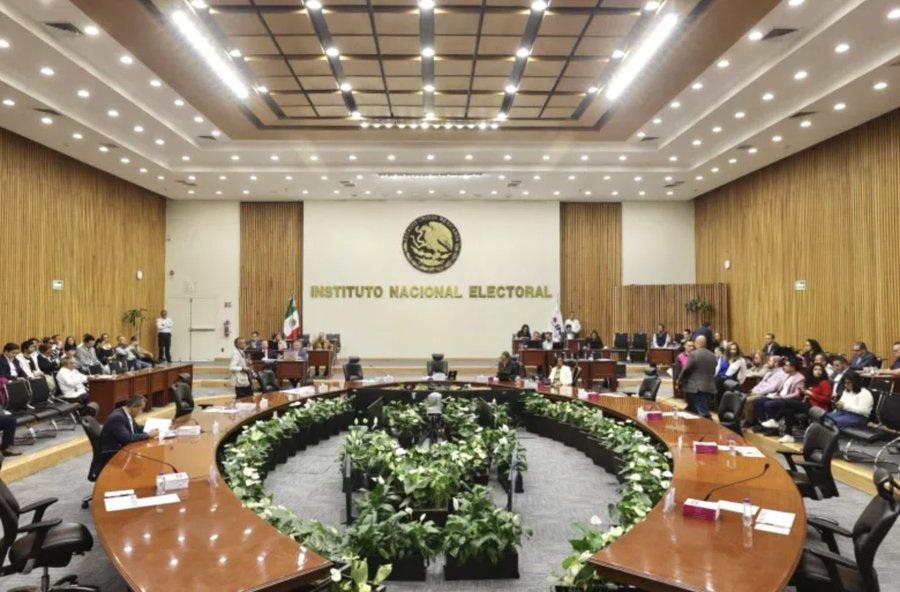 Admite INE barreras en elección judicial; 69% de personas con discapacidad necesitó ayuda para votar