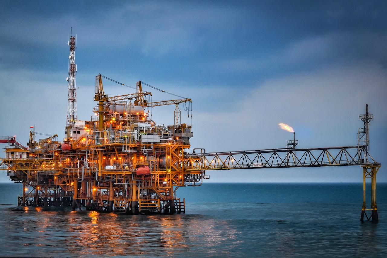 El petróleo de Texas cae un 8.5 % ante expectativa de negociación entre EU e Irán