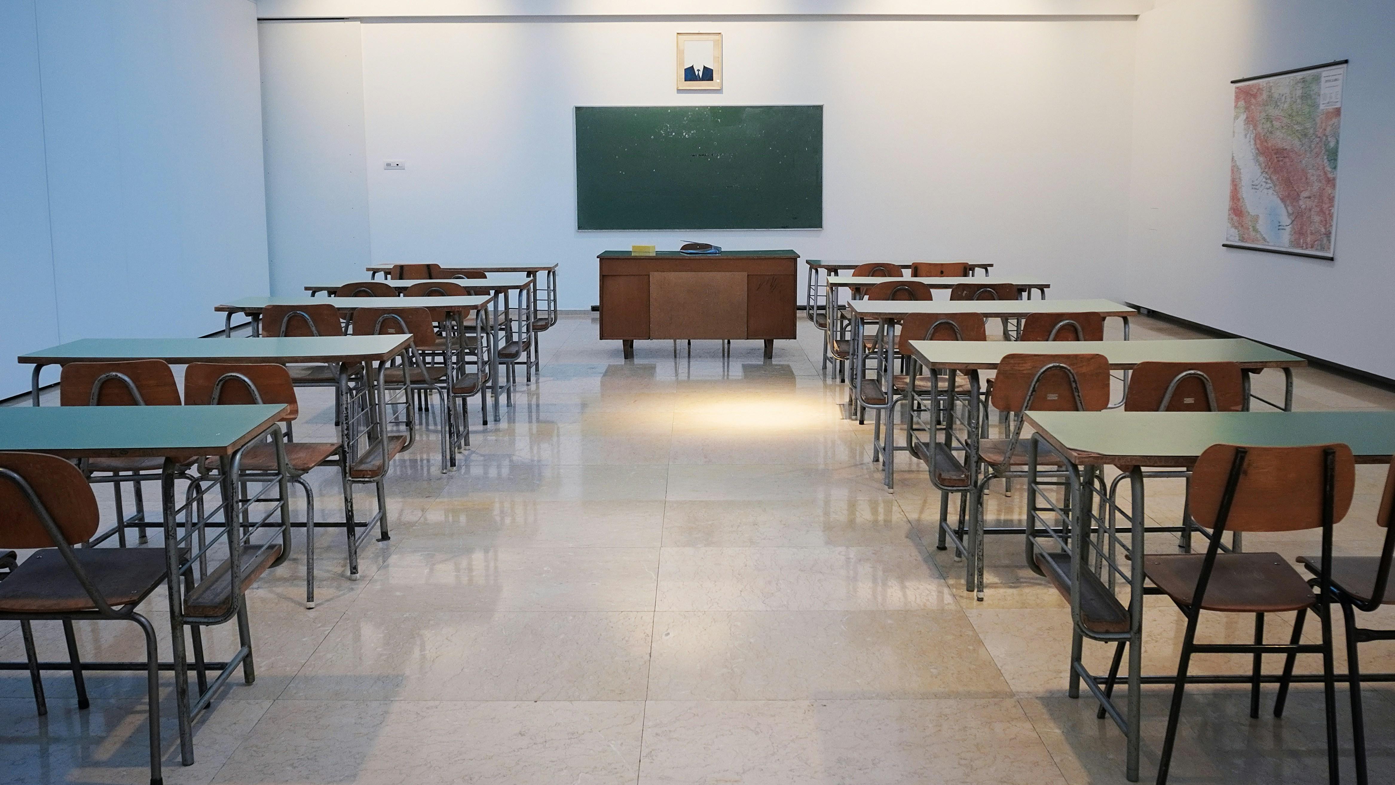 Apuñala alumno a maestro en secundaria de Tabasco... ¡por no recibirle la tarea!