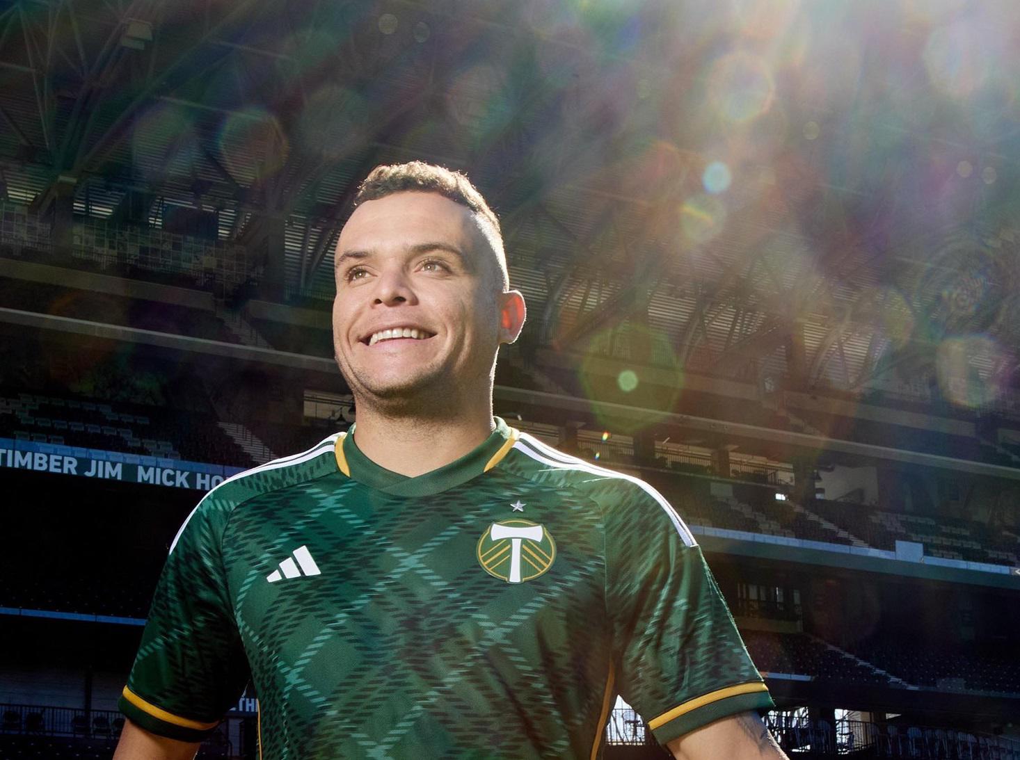 ‘Cabecita’ Rodríguez deja al América y jugará en la MLS. Noticias en tiempo real