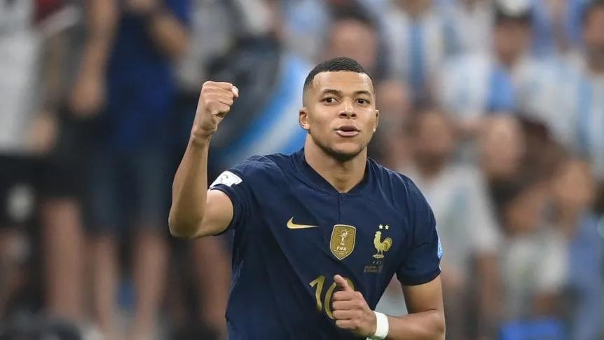 Sustos que nos da: Mbappé deja la concentración de Francia a