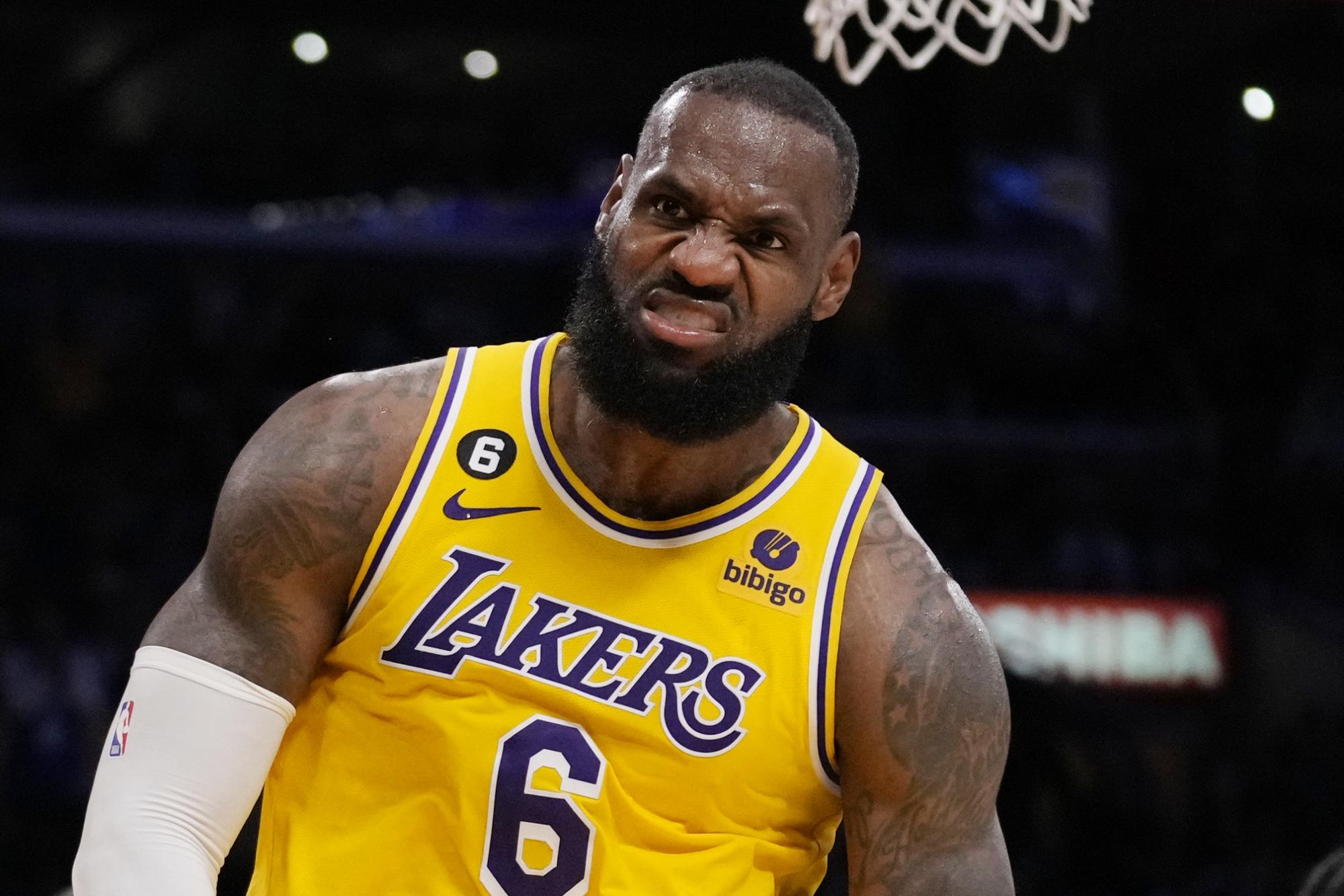 ¡El ‘Rey’ destrona al campeón! Los Lakers mandan a casa a los Warriors y están en la Final de Conferencia. Noticias en tiempo real