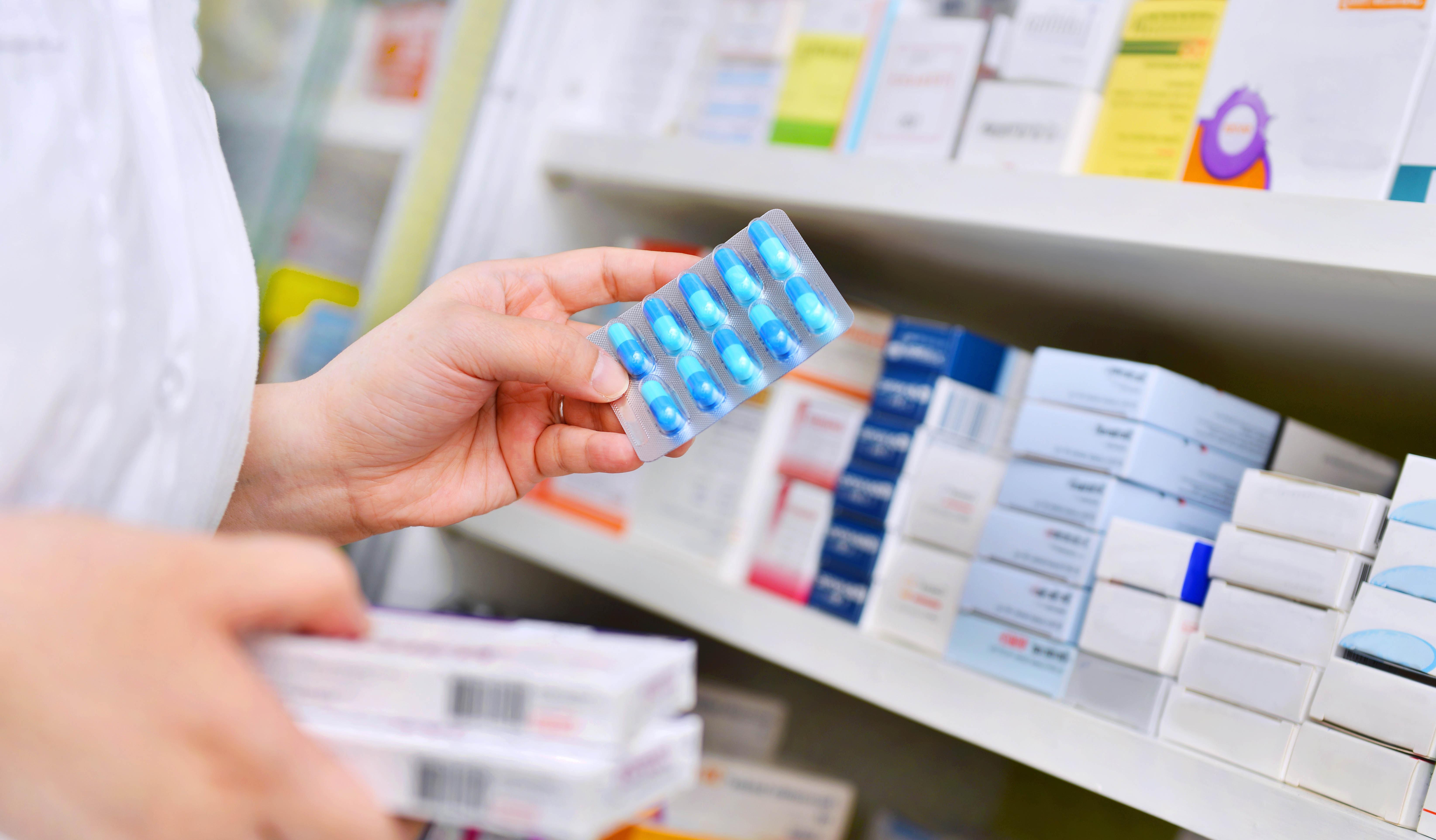 Por desabasto de medicinas, PRI impulsa deducción total con receta y acusa golpe al gasto familiar