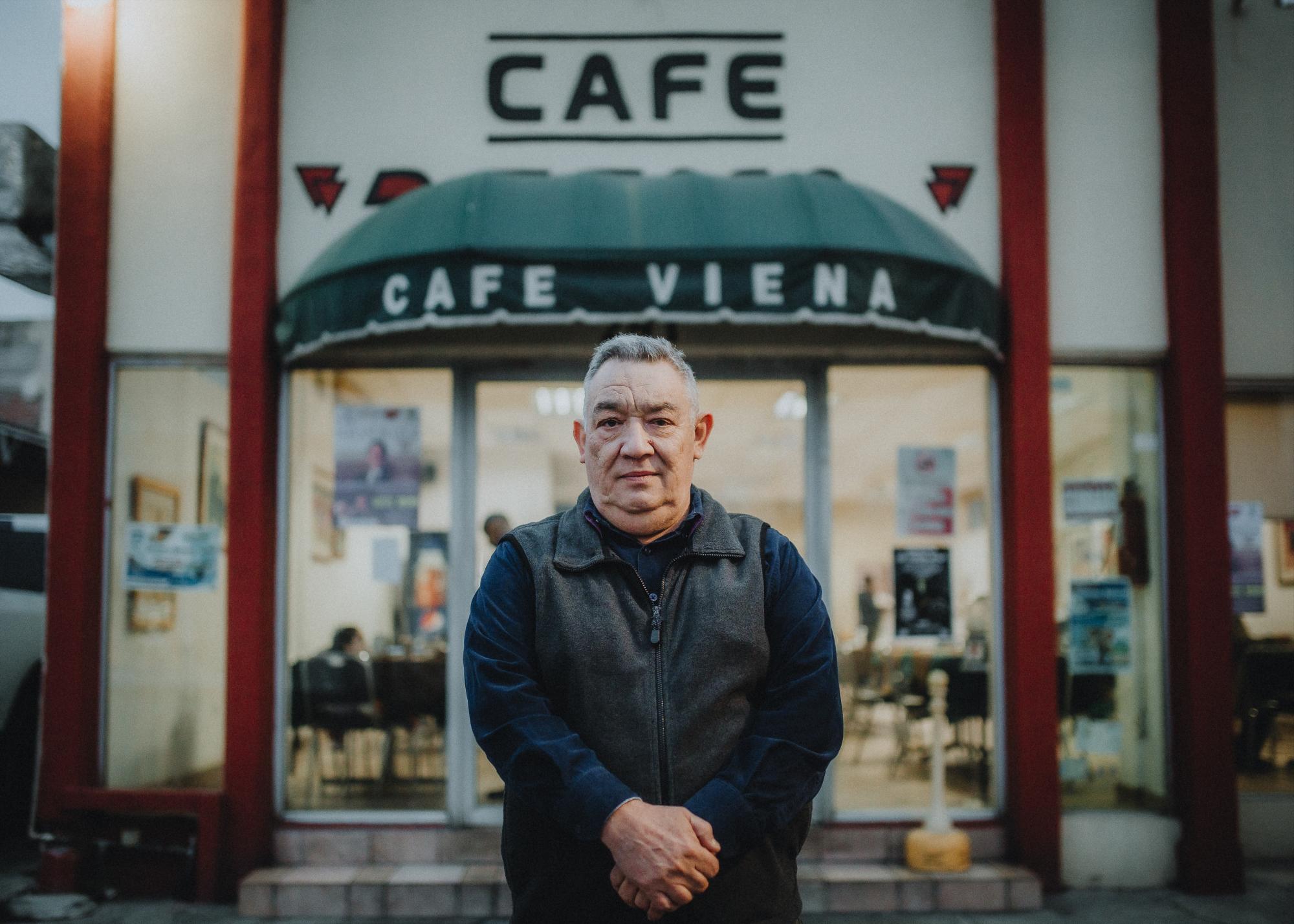 Palomitas de ternera y tradición: especialidades en el menú del Café Viena