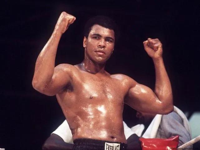 Muhammad Ali será incluido en el Salón de la Fama de la WWE. Noticias en tiempo real
