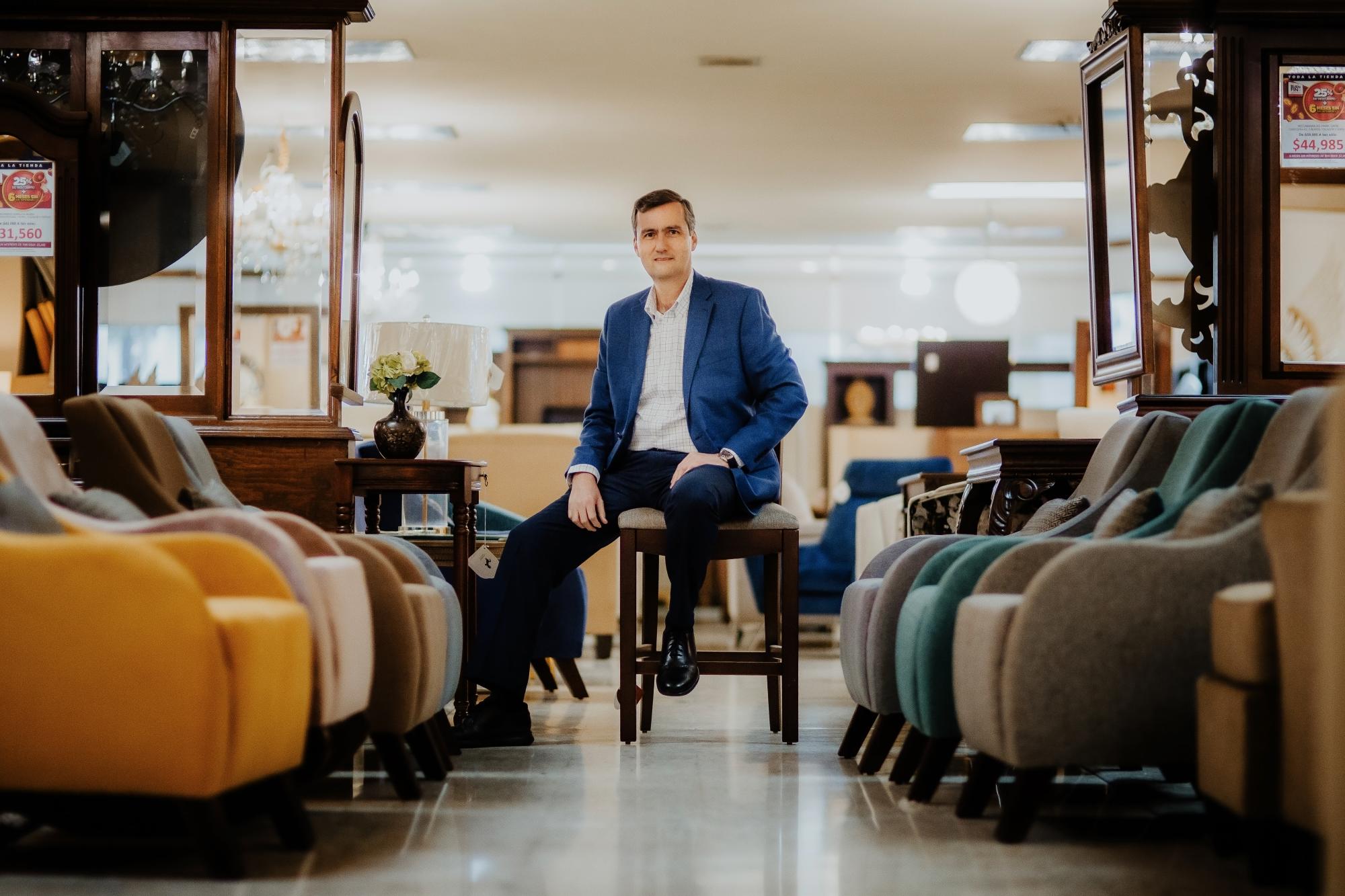 Muebles José, una historia de Saltillo tallada en sillas, comedores y hasta salas