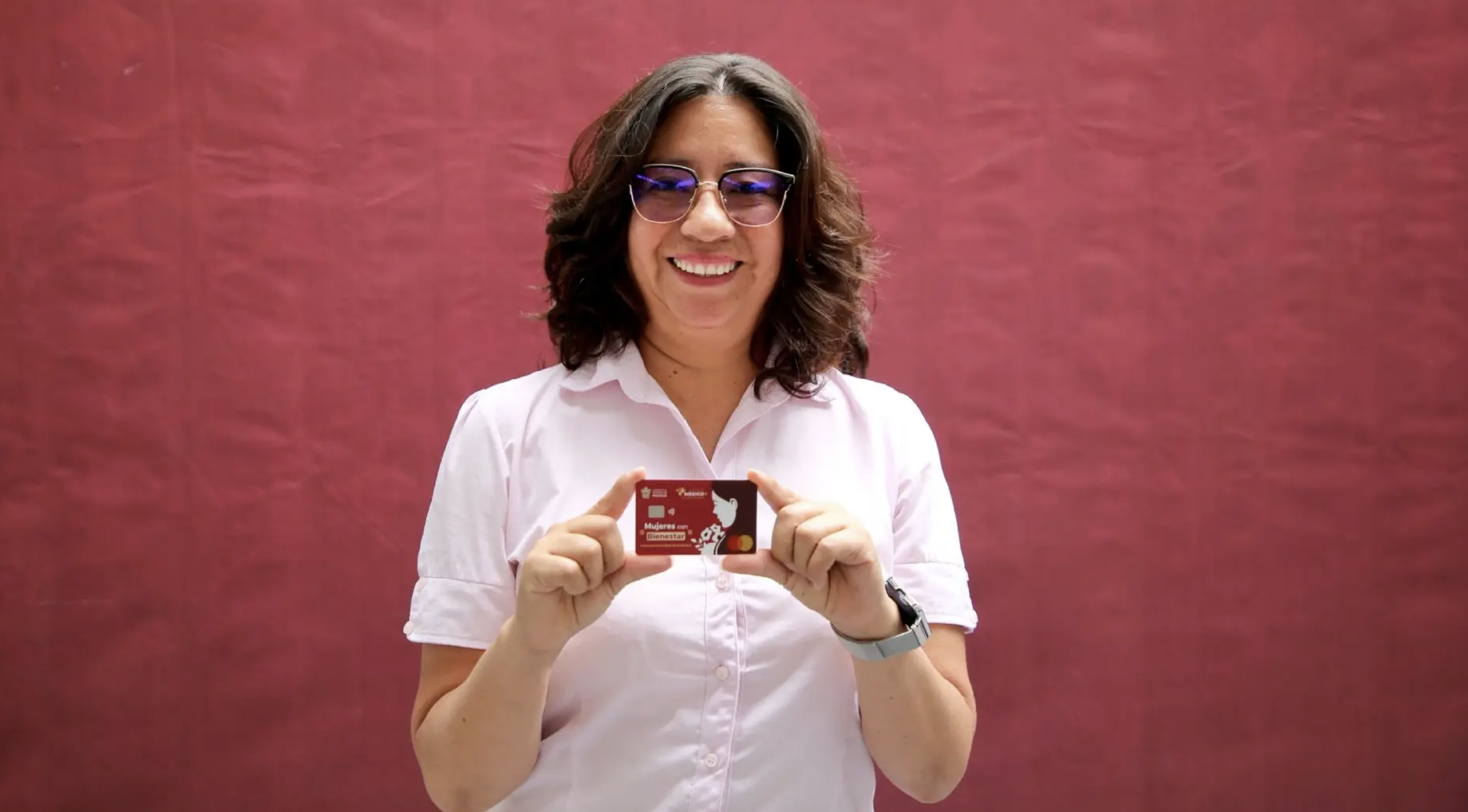 Mujeres con Bienestar: ¿Dónde entregan la tarjeta y cómo activarla en 2026?