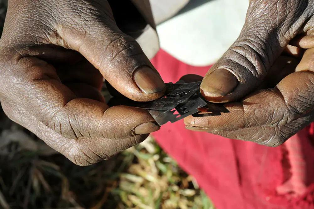 Gambia permitiría la mutilación genital femenina de nuevo. Noticias en tiempo real