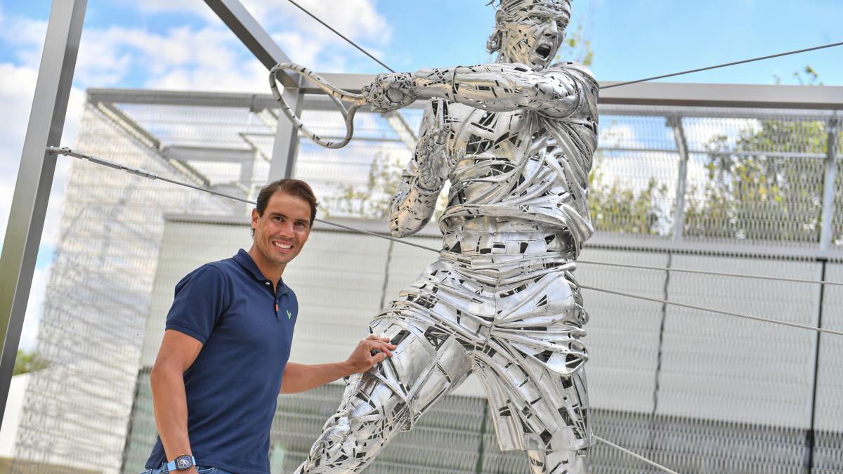 Honor a quien honor merece: realizan réplica de estatua de Rafael Nadal en Roland Garros. Noticias en tiempo real