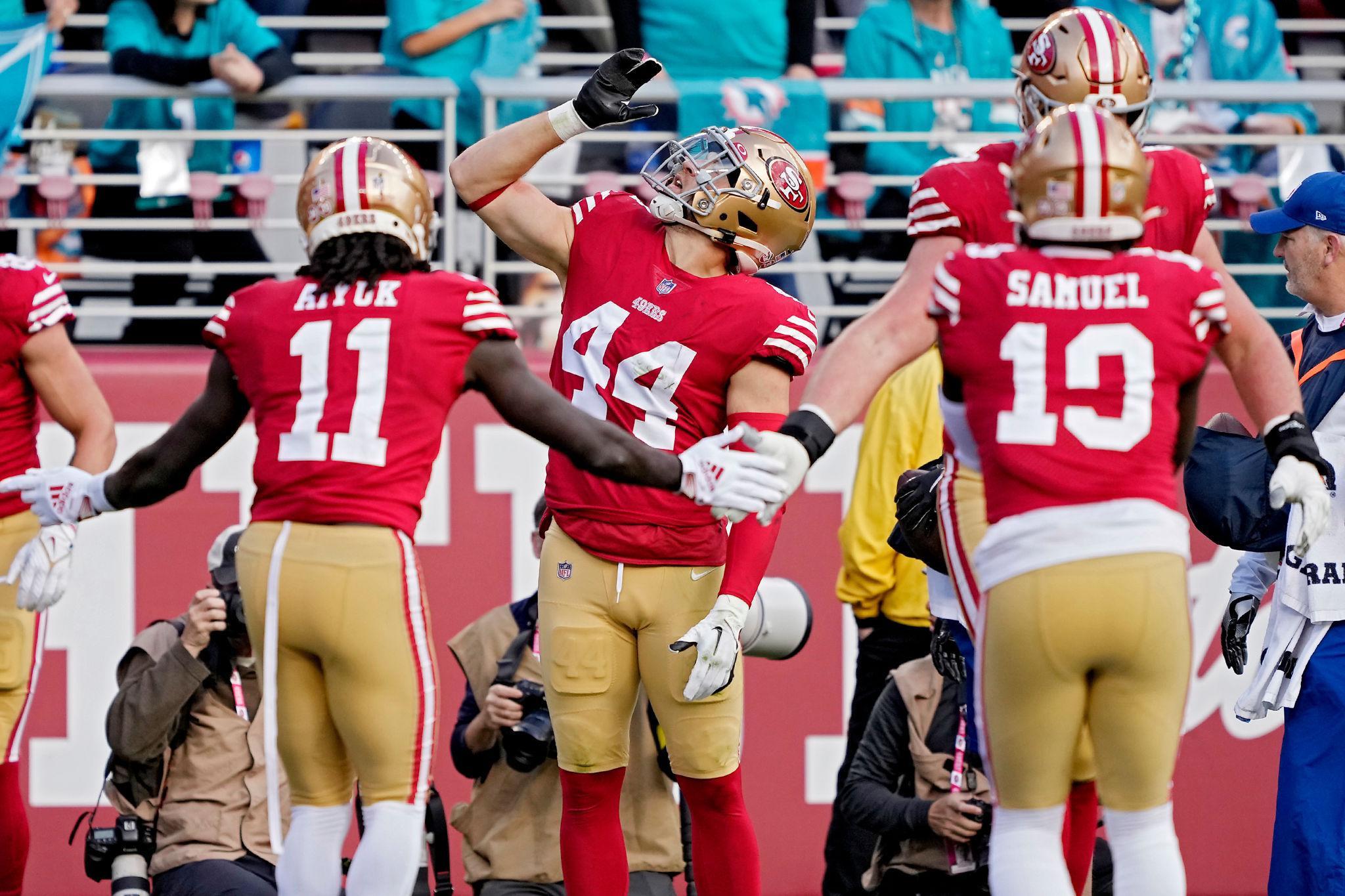 Kyle Juszczyk se toma un jugo imaginario y ¡la NFL le cobra casi 15 mil dólares!