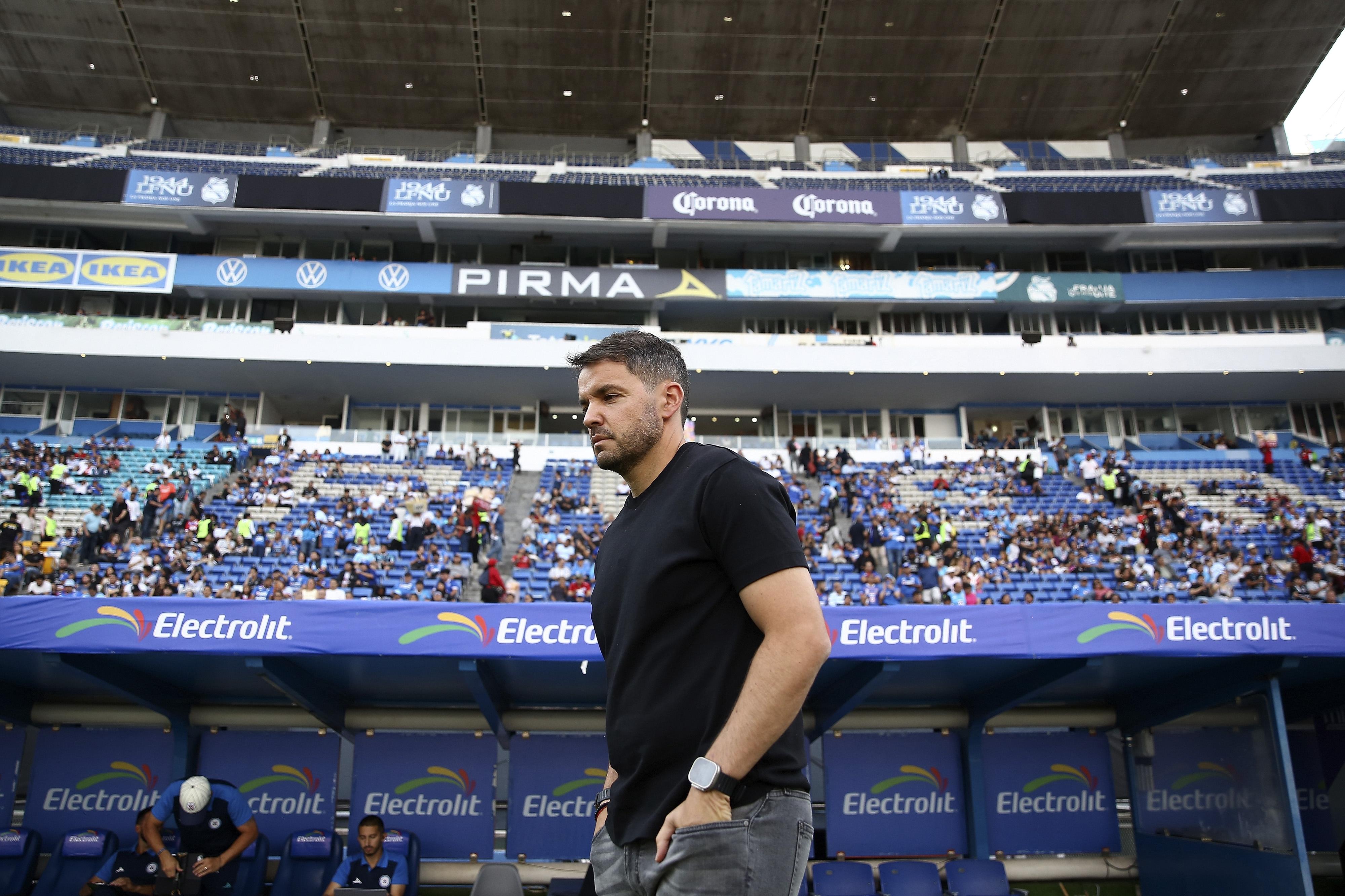 Crisis en La Noria: Nicolás Larcamón fuera de Cruz Azul a días de iniciar la Liguilla del Clausura 2026