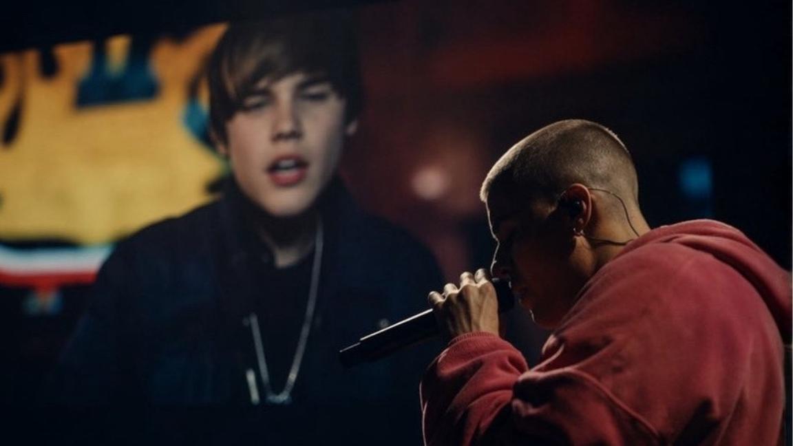 Nostalgia y YouTube, Justin Bieber cierra segundo día de Coachella 2026 con viejos éxitos