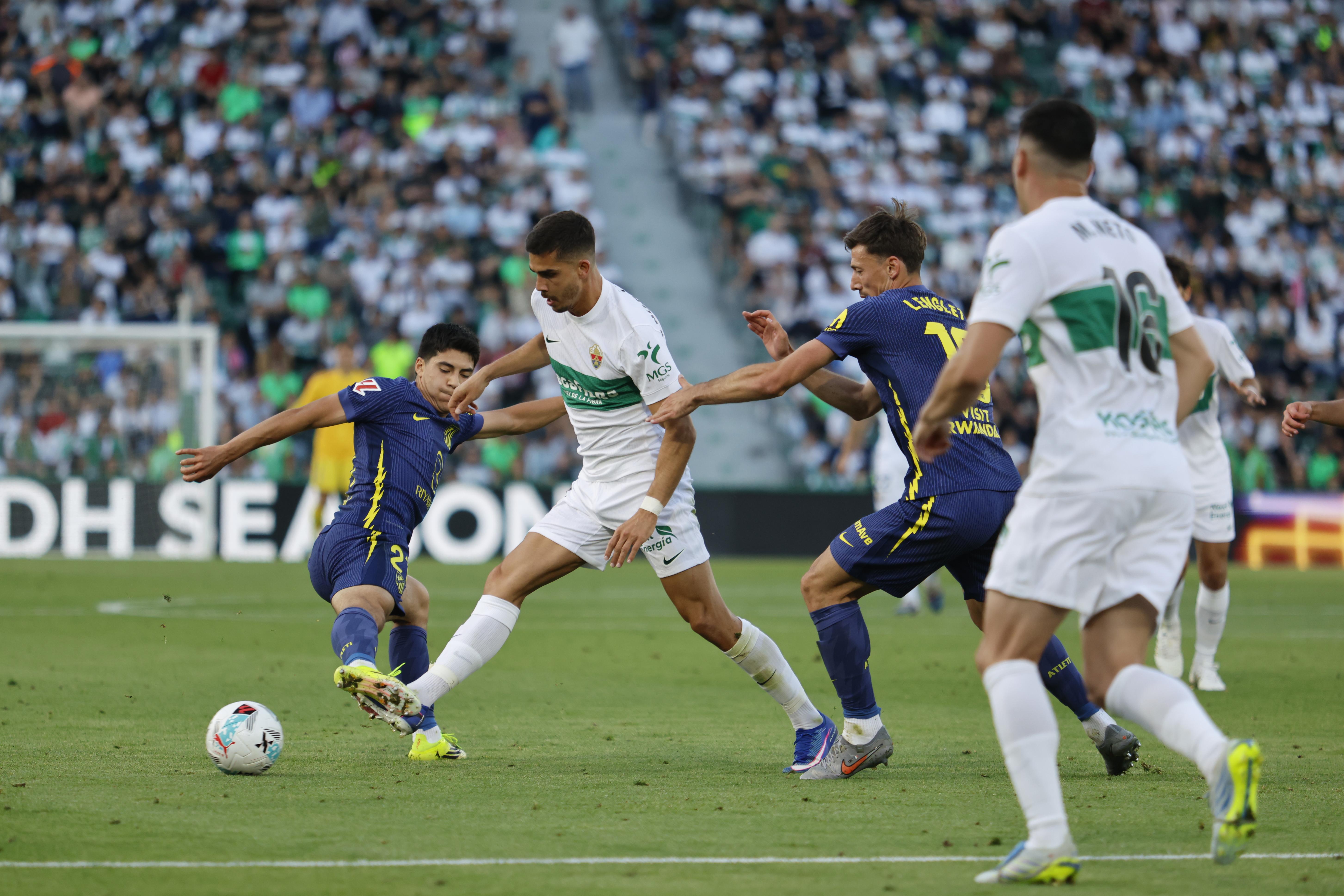 ¿Cómo le fue a Obed Vargas hoy? El mediocampista mexicano juega 62 minutos en la derrota del Atlético vs Elche