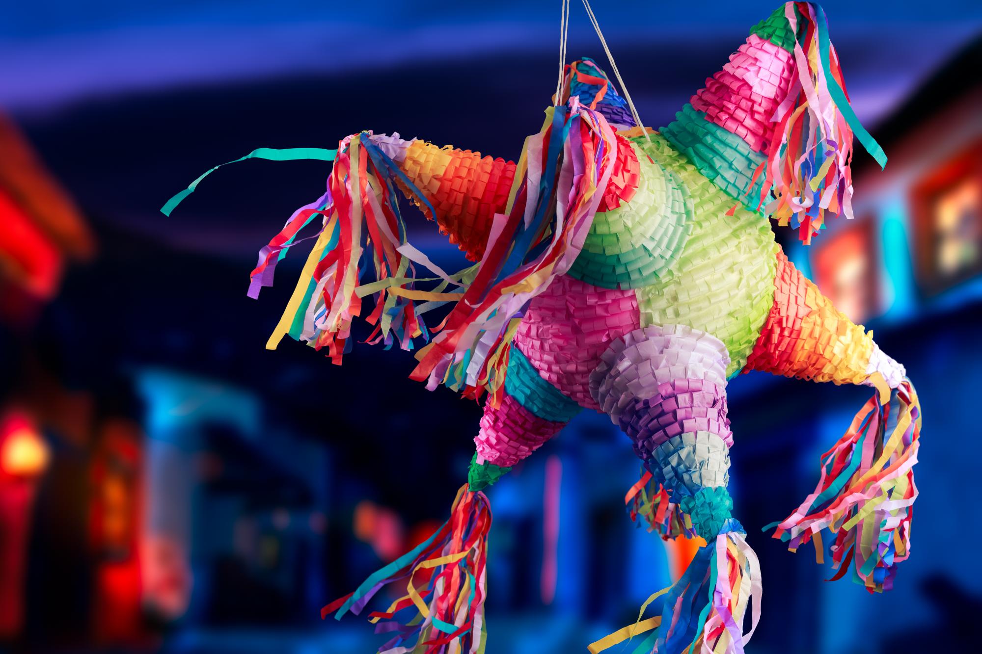 Posadas 2023... ¿Cuál es el origen de las piñatas y su significado?. Noticias en tiempo real