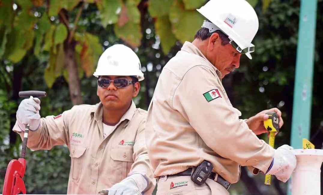 Pemex reporta nueva ‘pérdida de contención’ en pozo de Minatitlán; refuerza control del cabezal