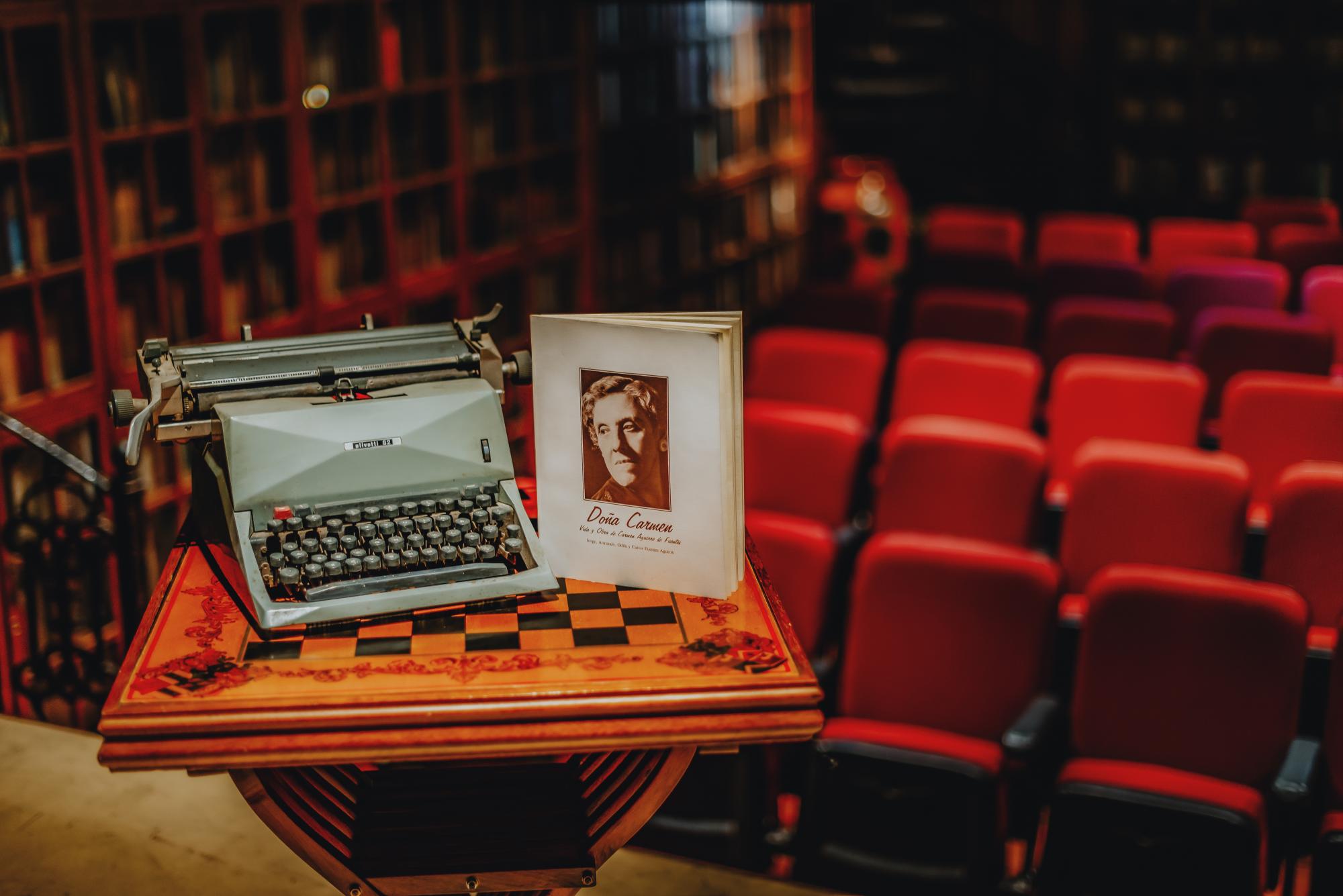 Carmen Aguirre de Fuentes: la poetisa y actriz que fue siempre fiel a sus ideales