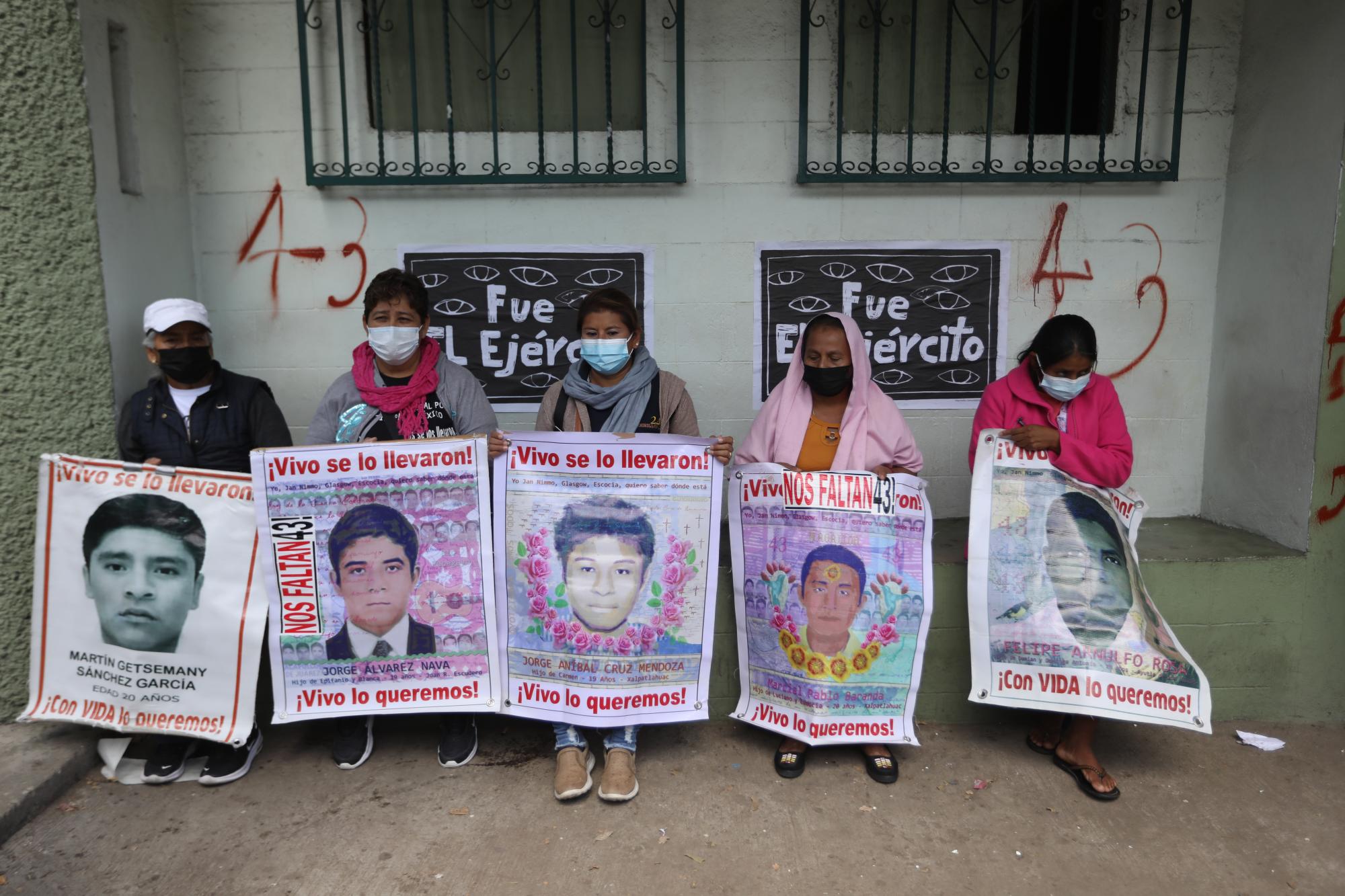 Denuncian ante FGR a juez que absolvió a implicados en caso Ayotzinapa. Noticias en tiempo real