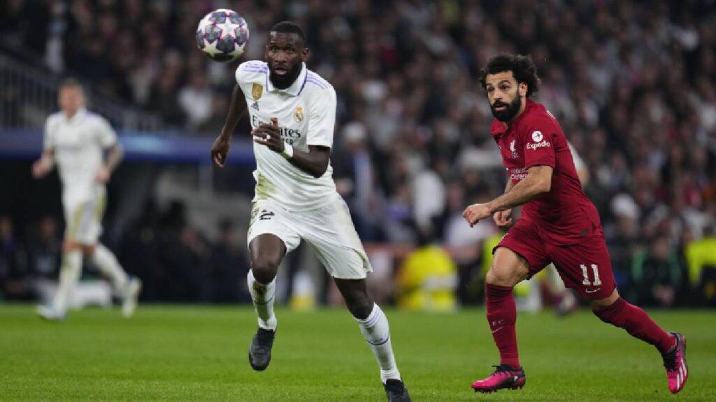 Este miércoles 27 de noviembre, el Liverpool y el Real Madrid se enfrentarán en Anfield en el marco de la Jornada 5 de la Champions League. El partido comenzará a las 2:00 de la tarde y será trans