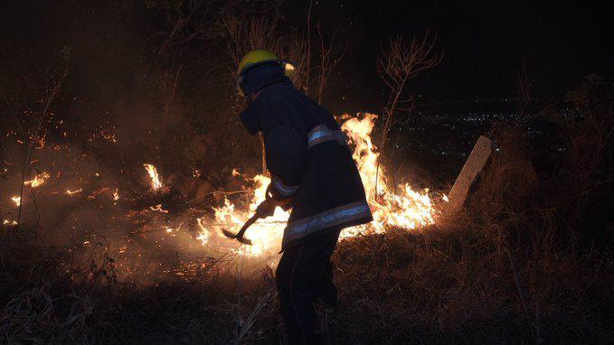 Incendio forestal en Acapulco ya ha consumido más de 30 hectáreas. Noticias en tiempo real