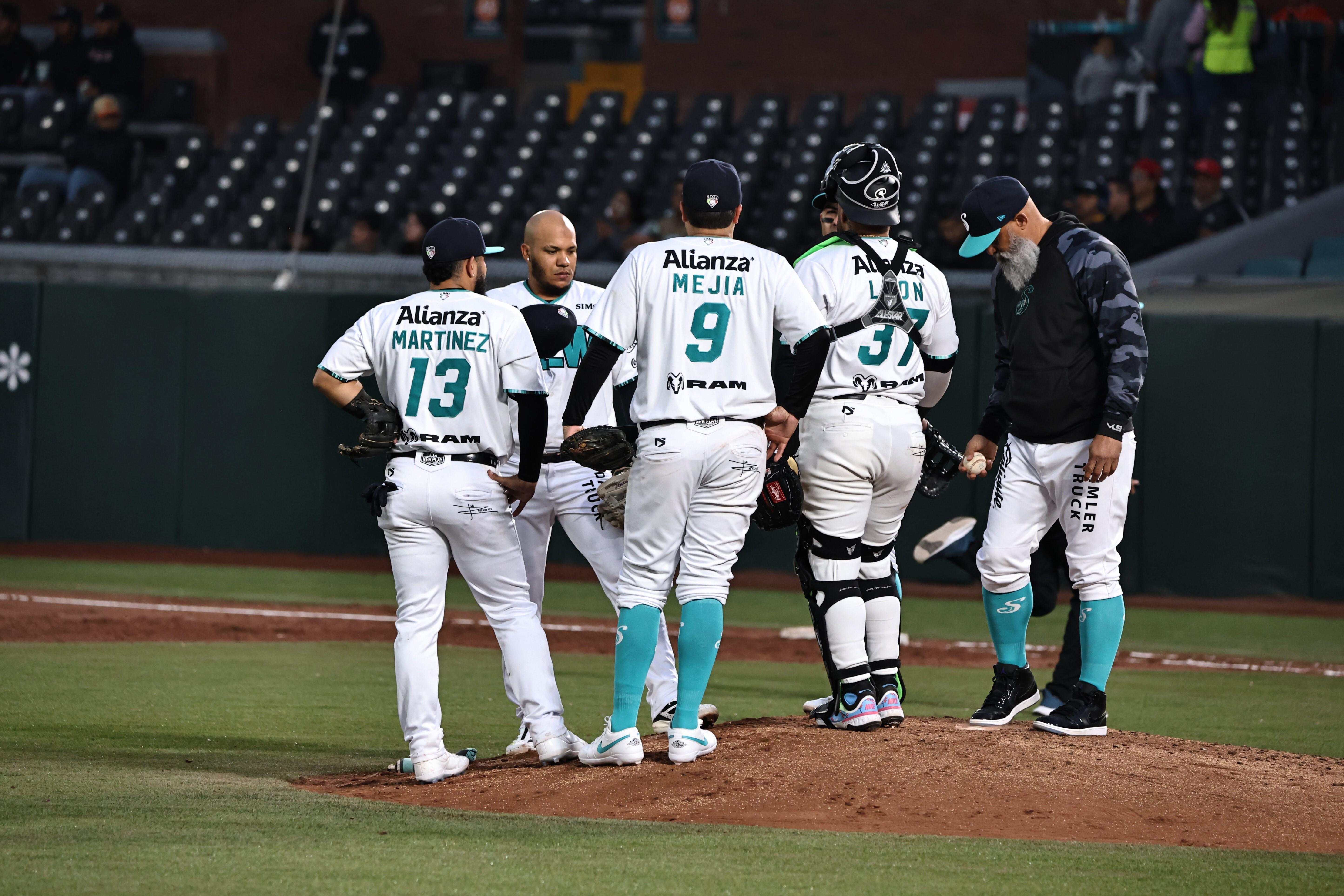 Saraperos deja ir ventaja y cae en juego de volteretas ante Caliente de Durango