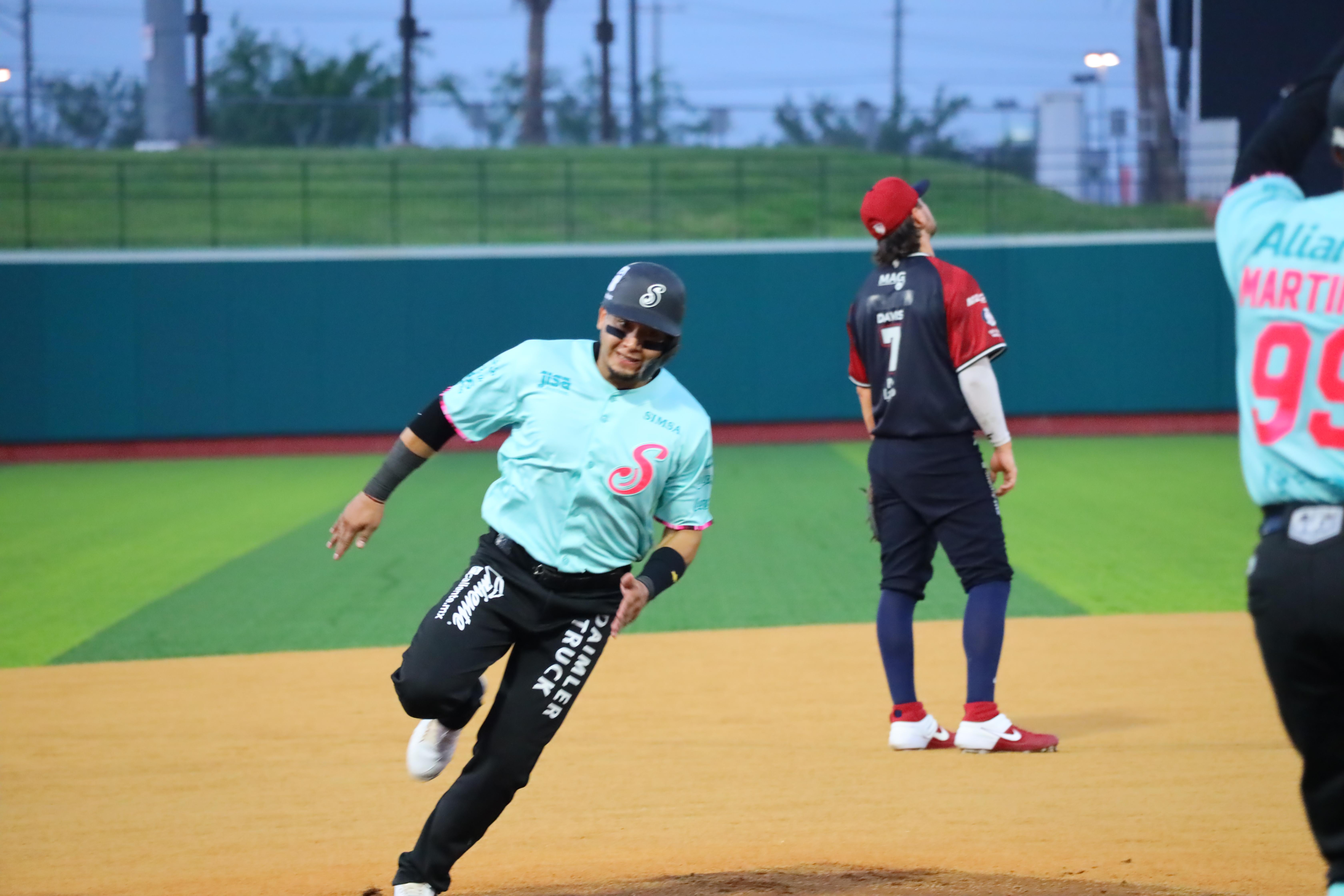 Tecolotes pega primero en casa y vence 2-1 a Saraperos en el arranque de la serie