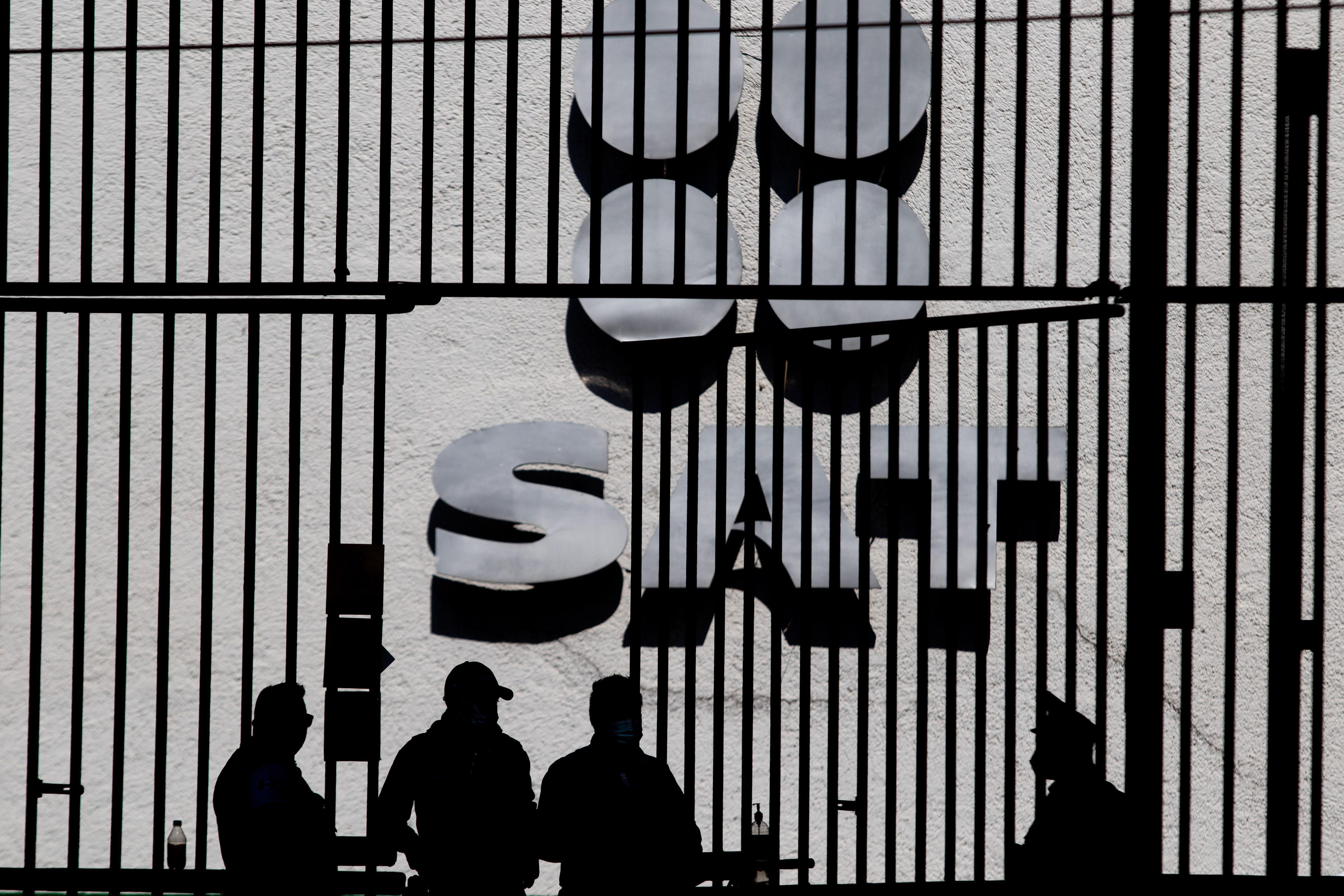 SAT confirma embargo de cuentas y bienes por incumplir este 