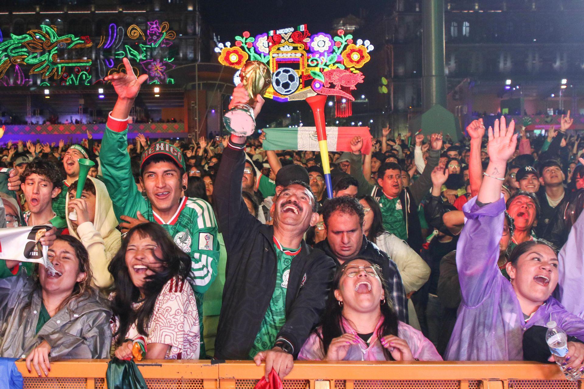 En estos días, señoras y señores, he sido un solitario Robinson en su isla. Quiero decir que no he sentido la euforia que millones sienten por la participación del equipo mexicano en la Copa del M