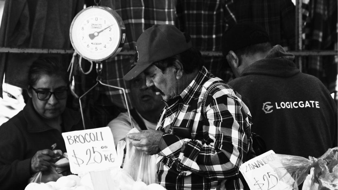 Por tercera vez, aumenta el precio de la canasta alimentaria por encima del INPC de marzo en México