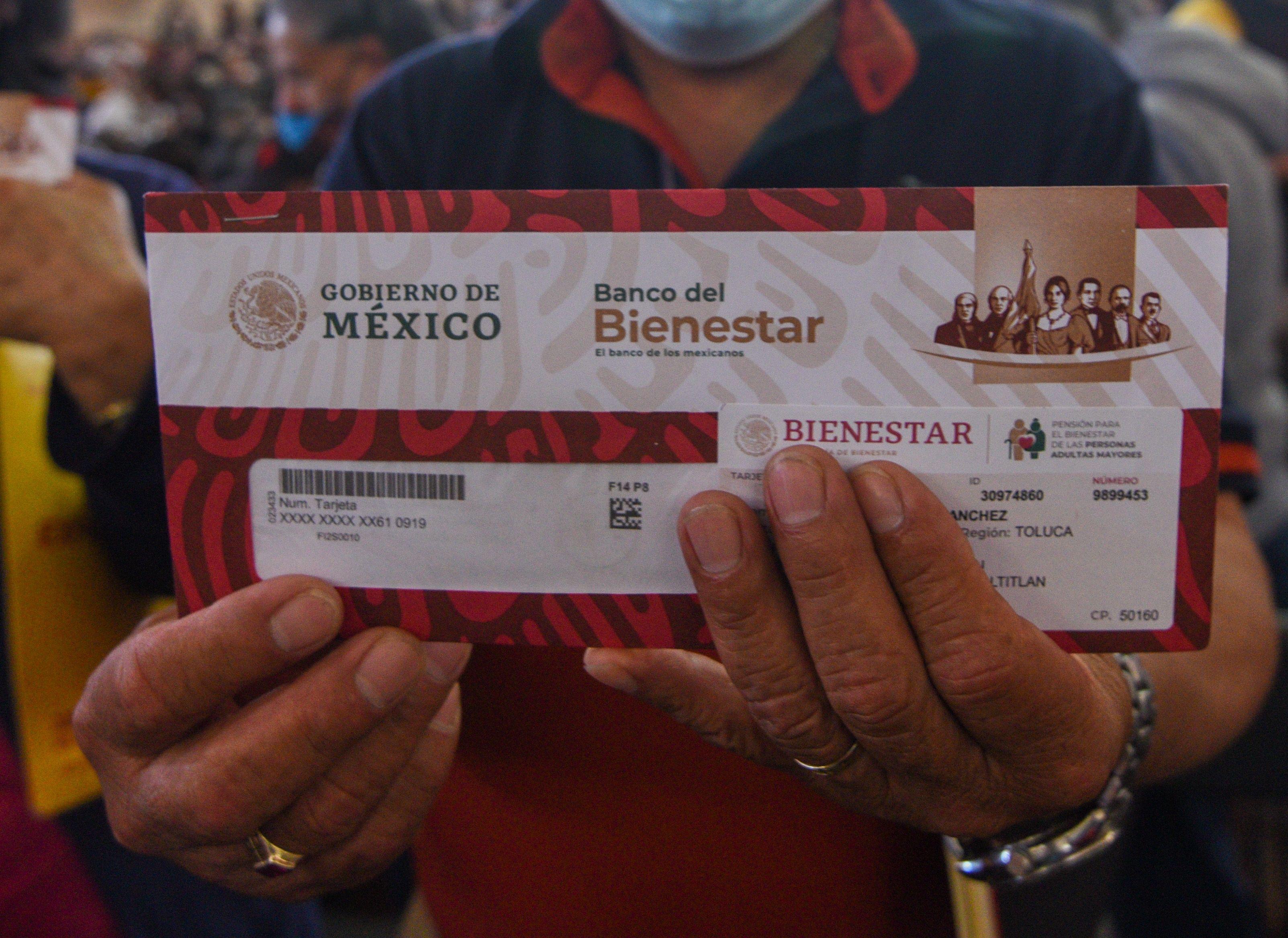 ¿Se bloqueó tu Tarjeta del Bienestar? Esto es lo que debes h