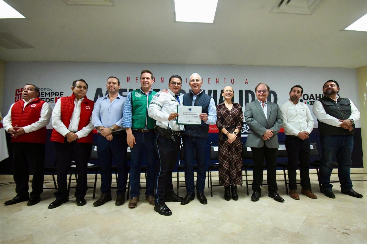 Cruz Roja capacita a 150 agentes viales de Torreón como primeros respondientes. Noticias en tiempo real