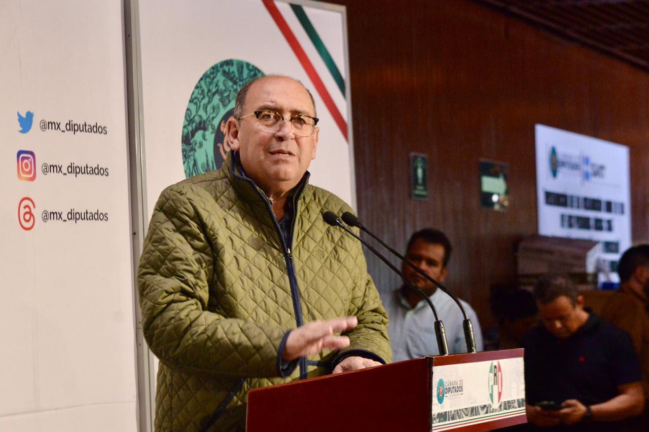 Rubén Moreira, diputado por Coahuila, propone frenar bloqueos bancarios sin control judicial
