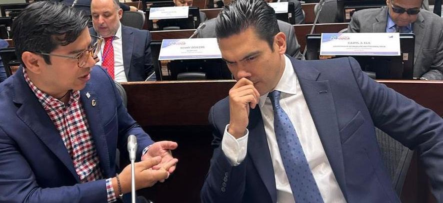 ‘Corrieron a unos y ya’: PAN acusa que Pemex no repara el desastre del derrame en el Golfo