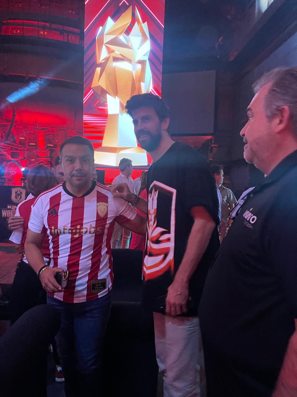 Encabezan Piqué y Miguel Layún sorteo de la Kings World Cup en Nuevo León. Noticias en tiempo real