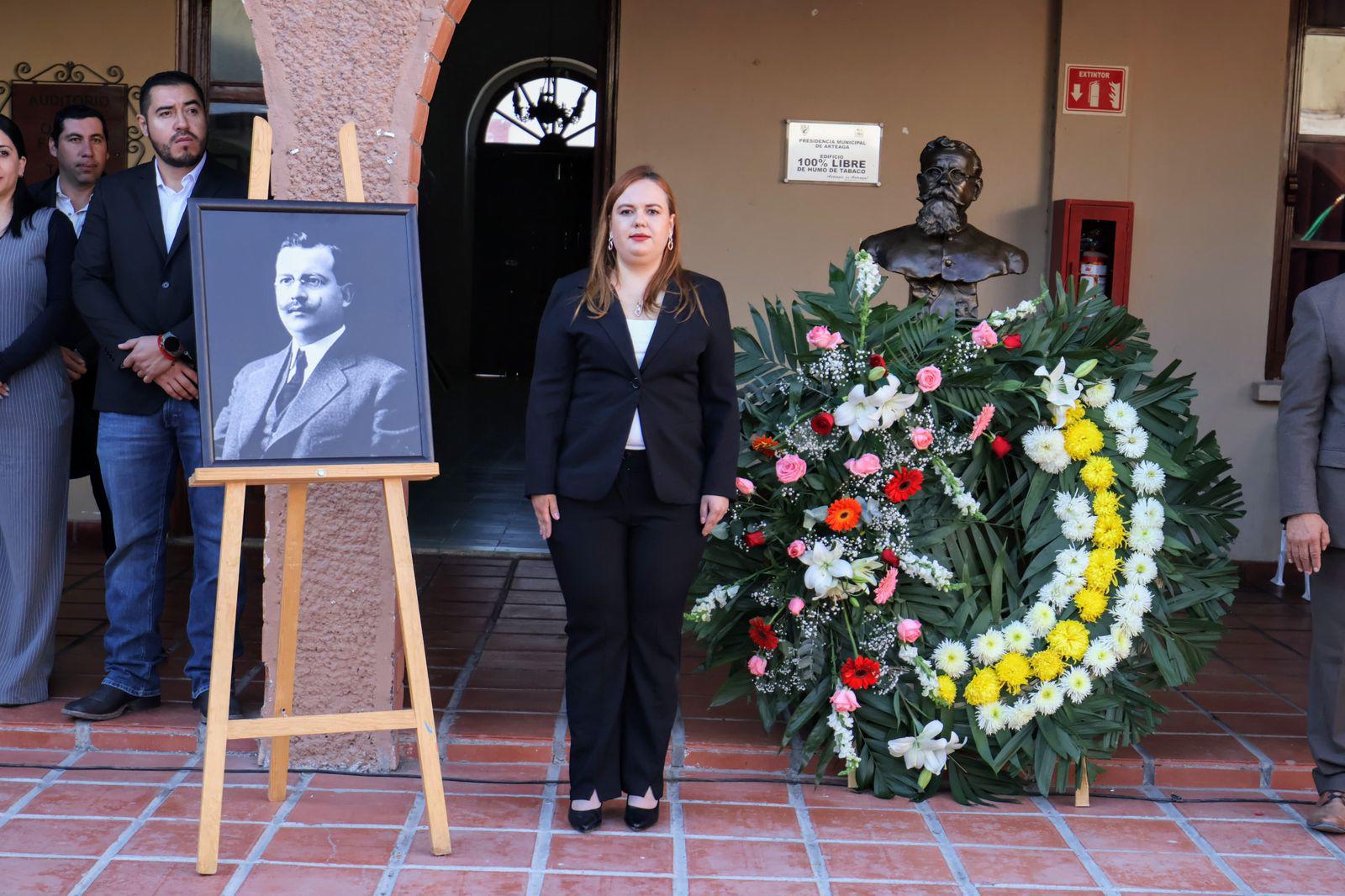 Arteaga conmemora el 108° aniversario de la promulgación de la Constitución con un acto cívico. Noticias en tiempo real