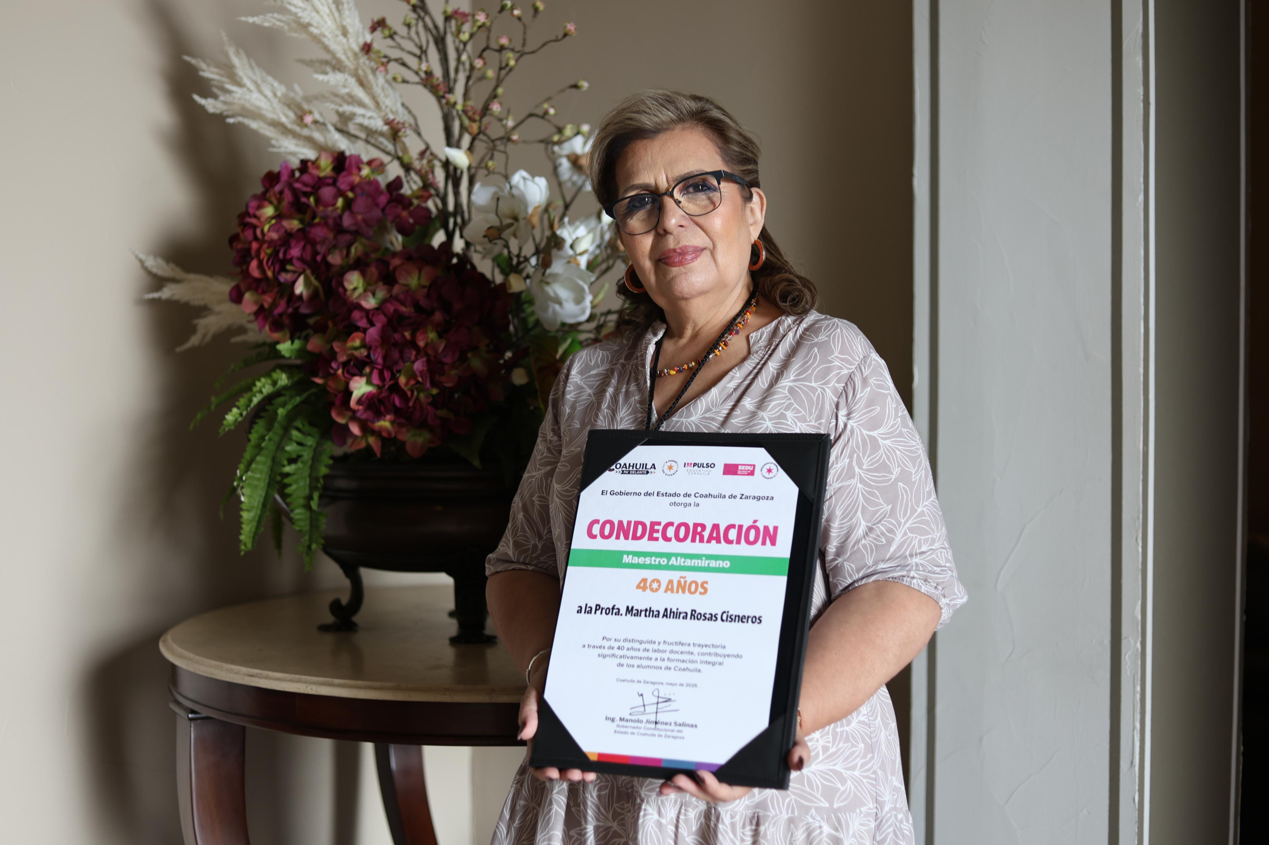 Día del Maestro Coahuila: Martha Ahira Rosas, 40 años de vocación . Noticias en tiempo real