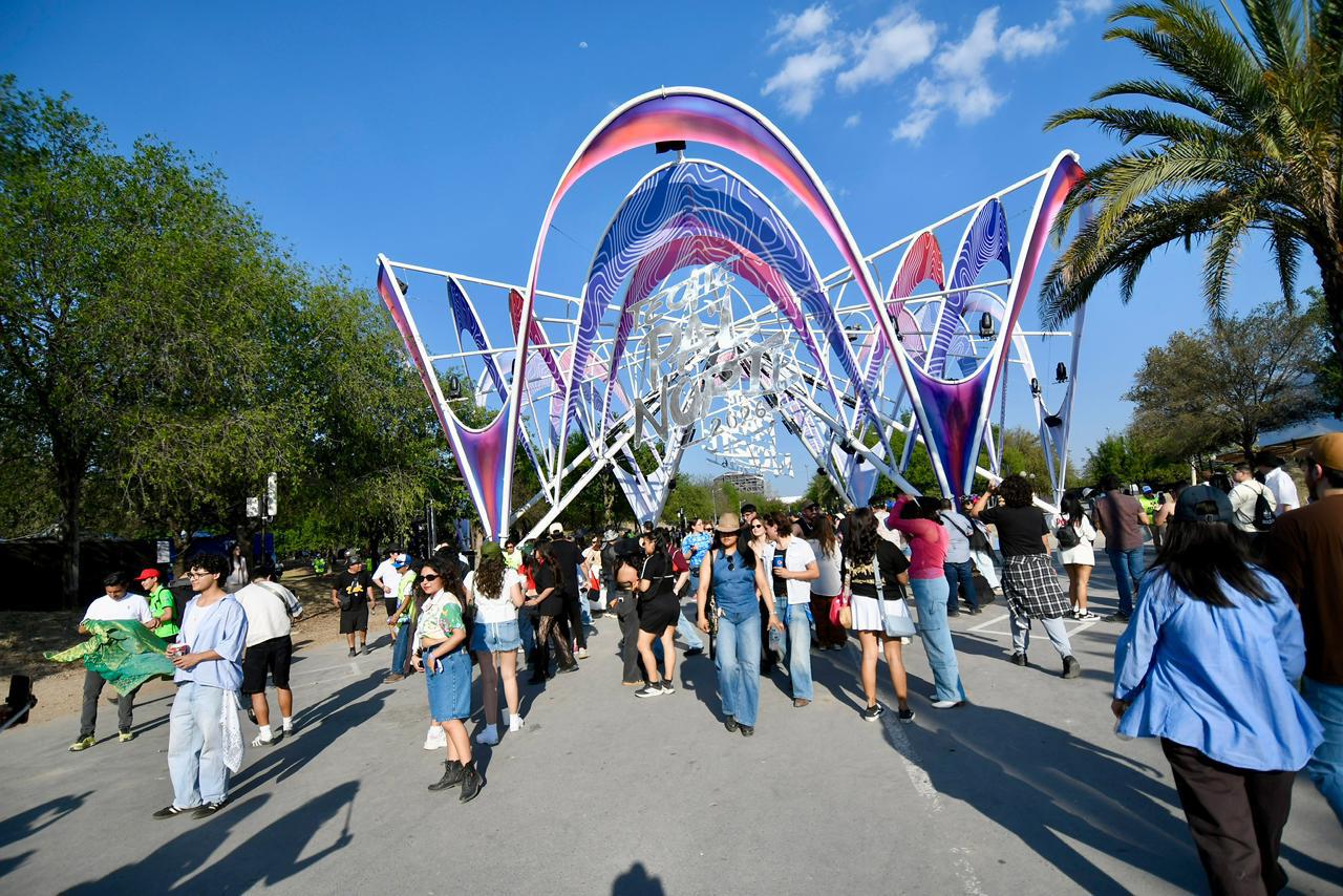 Talento saltillense da vida al arco inmersivo de Pa’l Norte 2026