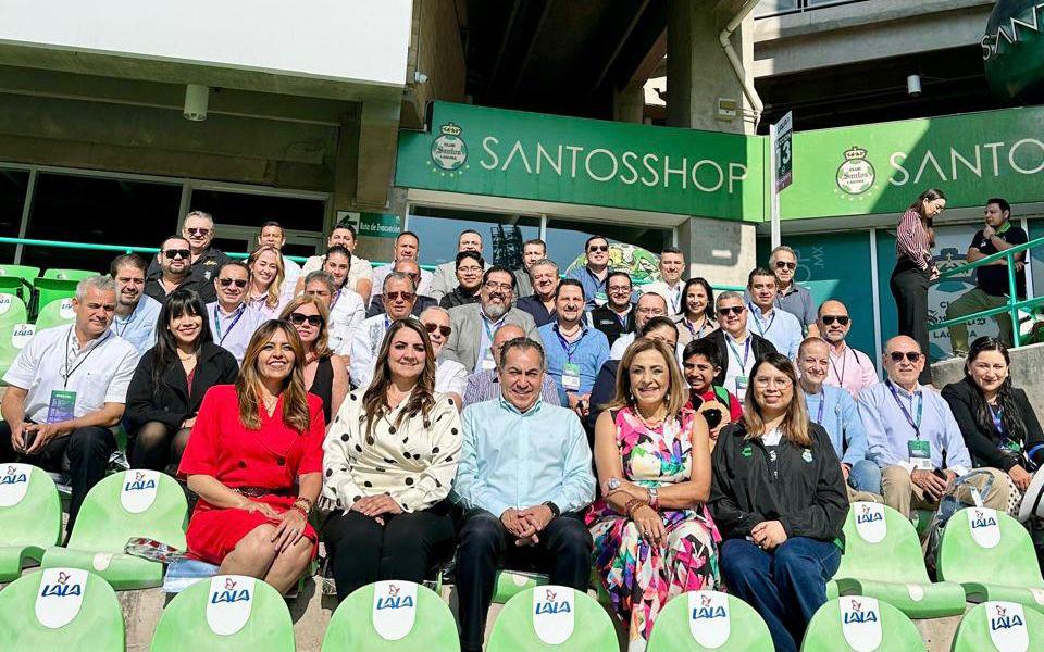 Torreón se promueve como nodo turístico ante transportadoras nacionales