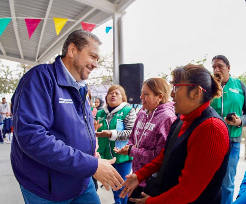Directivos y padres agradecen apoyos a planteles educativos en Ramos Arizpe