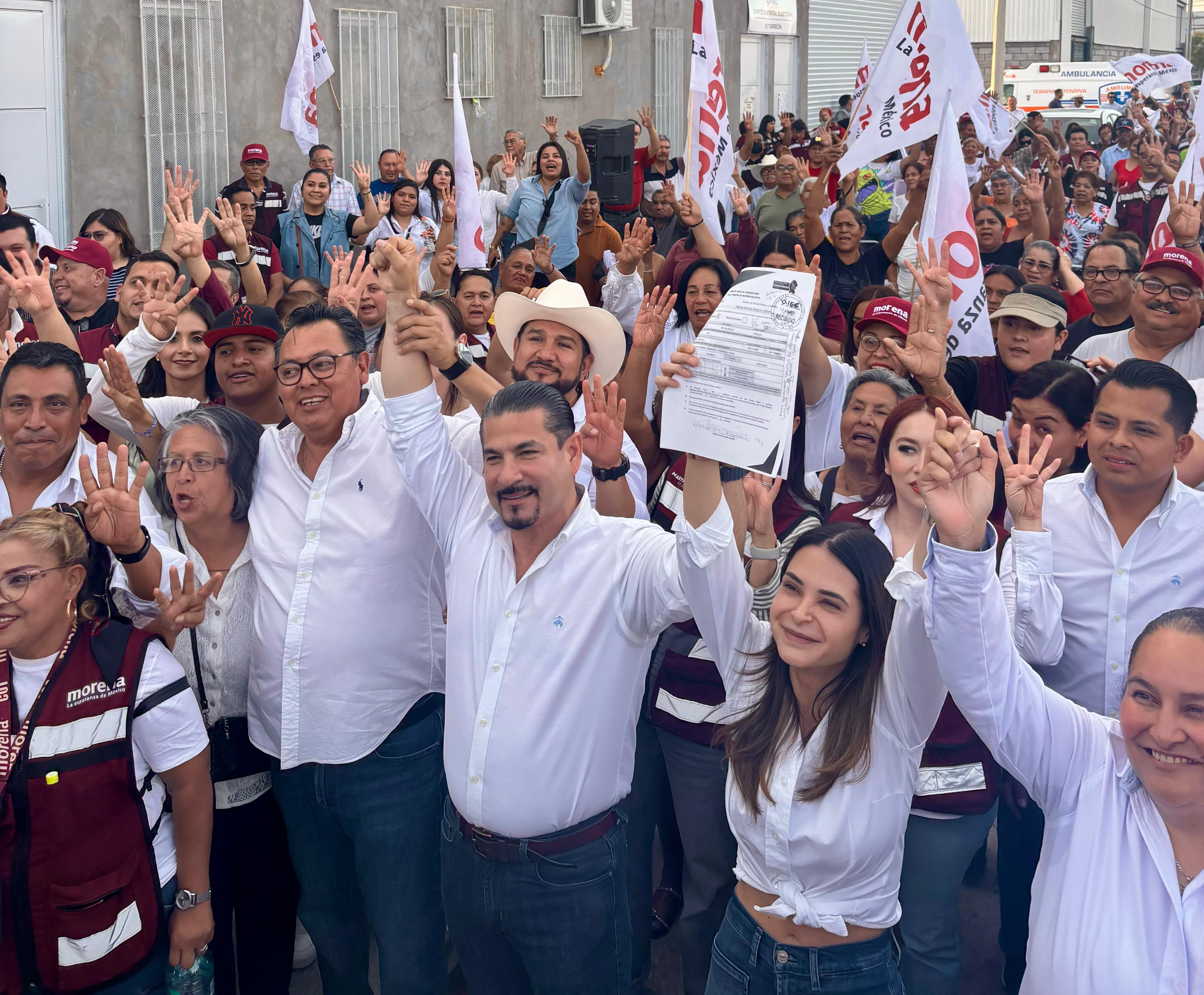 Oficializa Pily de Aguinaga candidatura por el Distrito 10 en Torreón