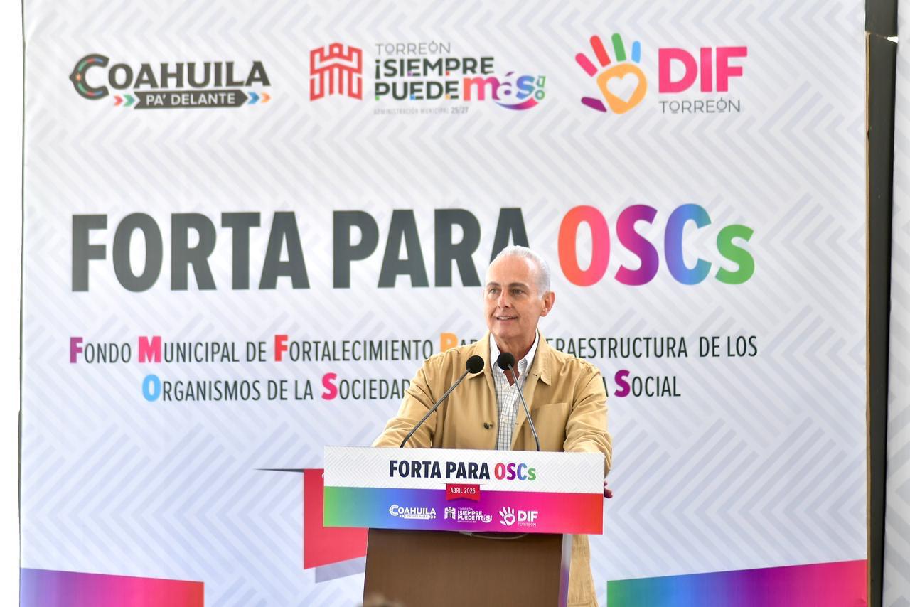 Torreón: entrega Román Cepeda 5.5 mdp en apoyos a organismos de la sociedad Civil