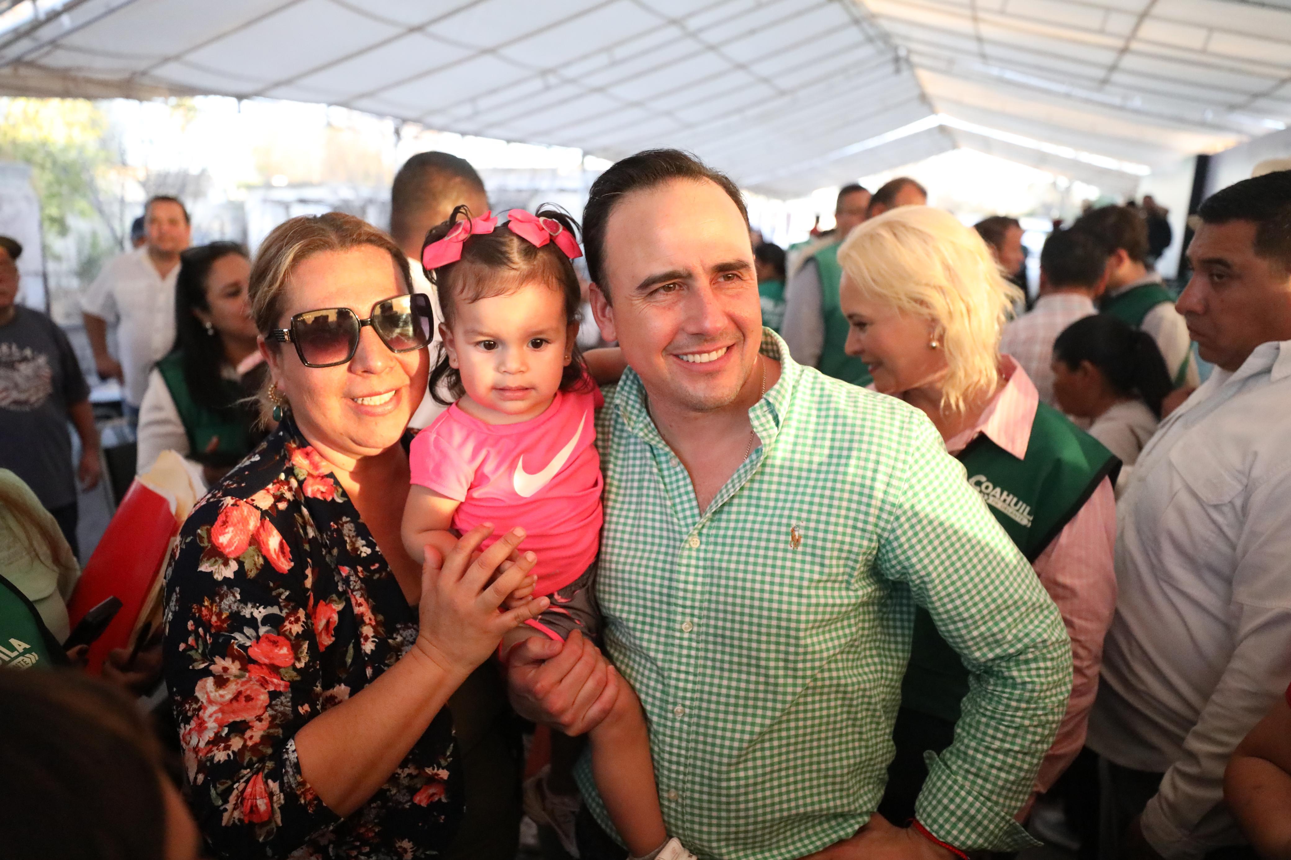 Celebra Coahuila a las mujeres que son el corazón de las familias