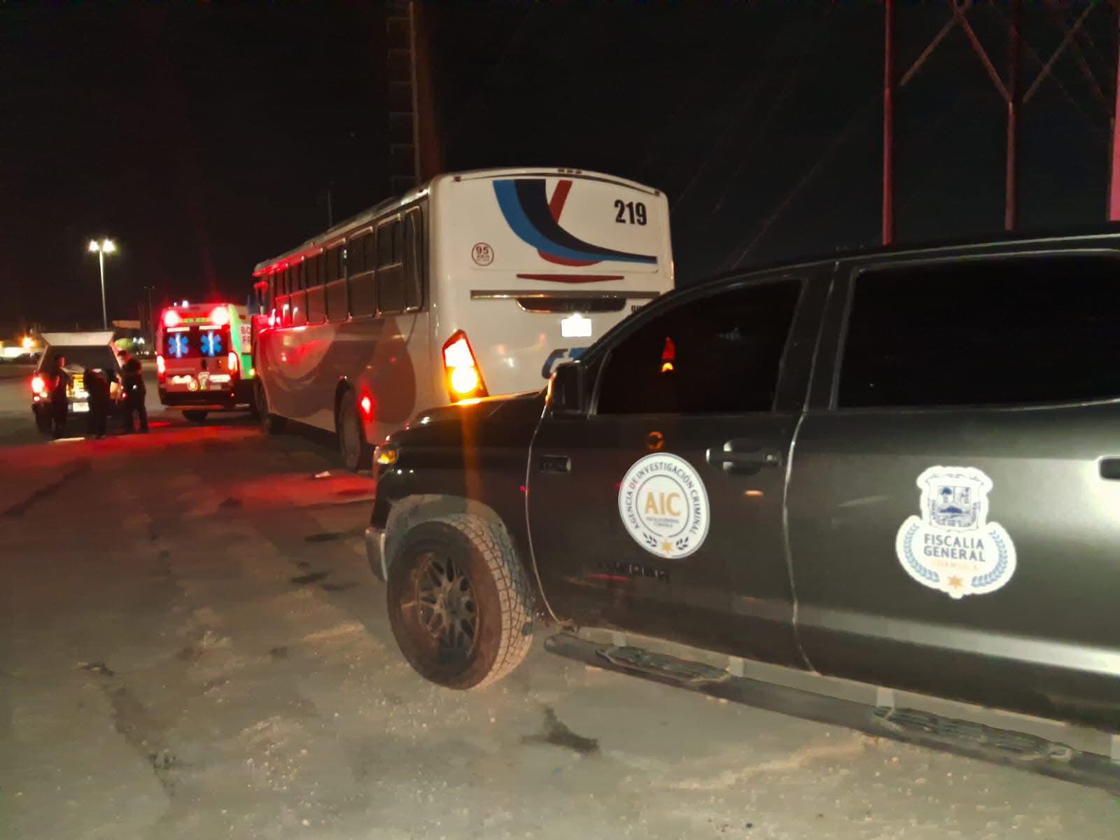 Chofer alcanza a detener autobús antes de morir; trasladaba a trabajadores de Monclova