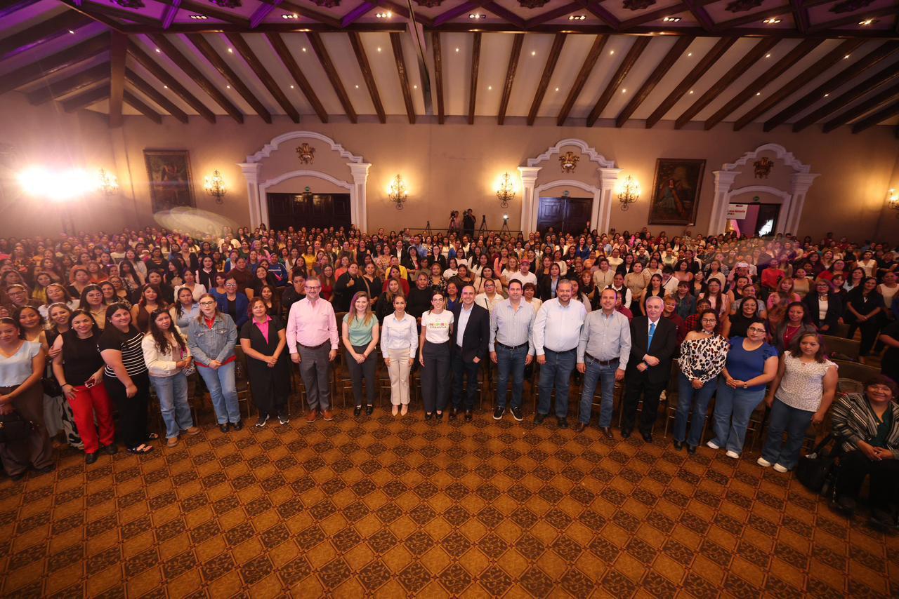 Más de 4 mil mujeres cursan la universidad a través de Inspira Coahuila