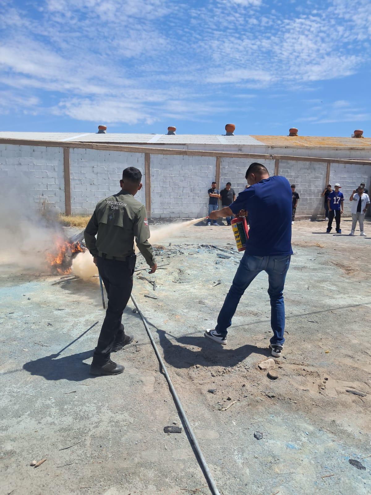 Protección Civil y Bomberos de Torreón informó que continuará llevando capacitaciones preventivas a distintos sectores de la población.