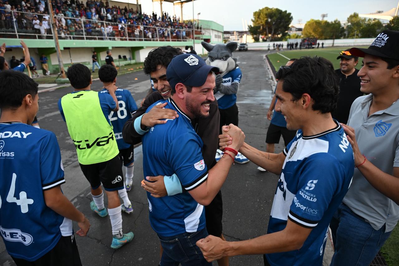 La afición saltillense celebró el pase a la final y una noche histórica para el club.