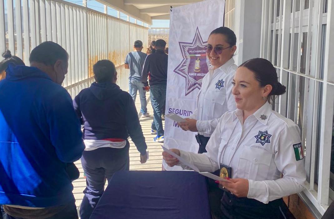Seguridad Pública acerca pláticas preventivas a escuelas y empresas en Ramos Arizpe