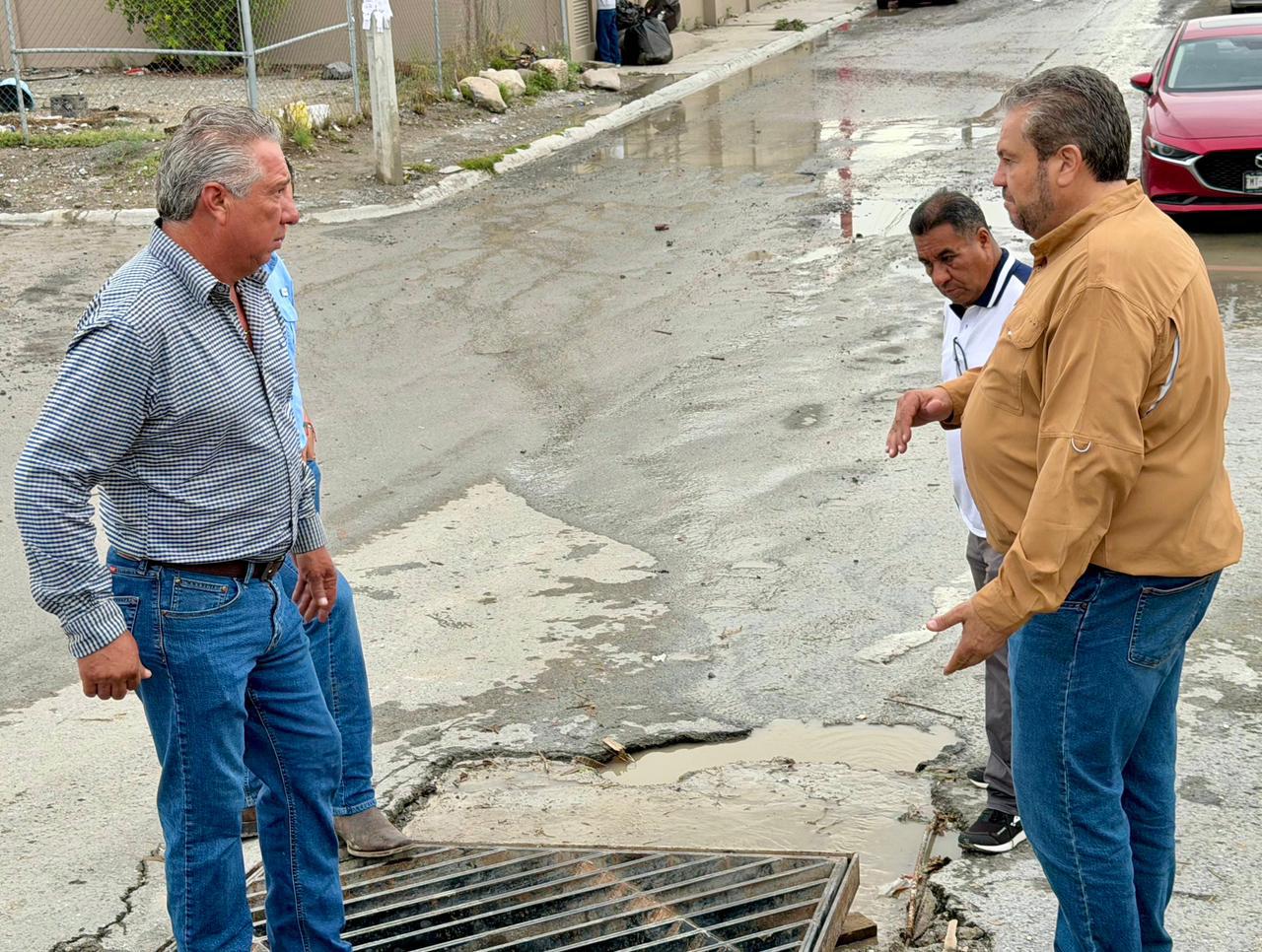 Supervisa Tomás Gutiérrez afectaciones por lluvias en Ramos Arizpe