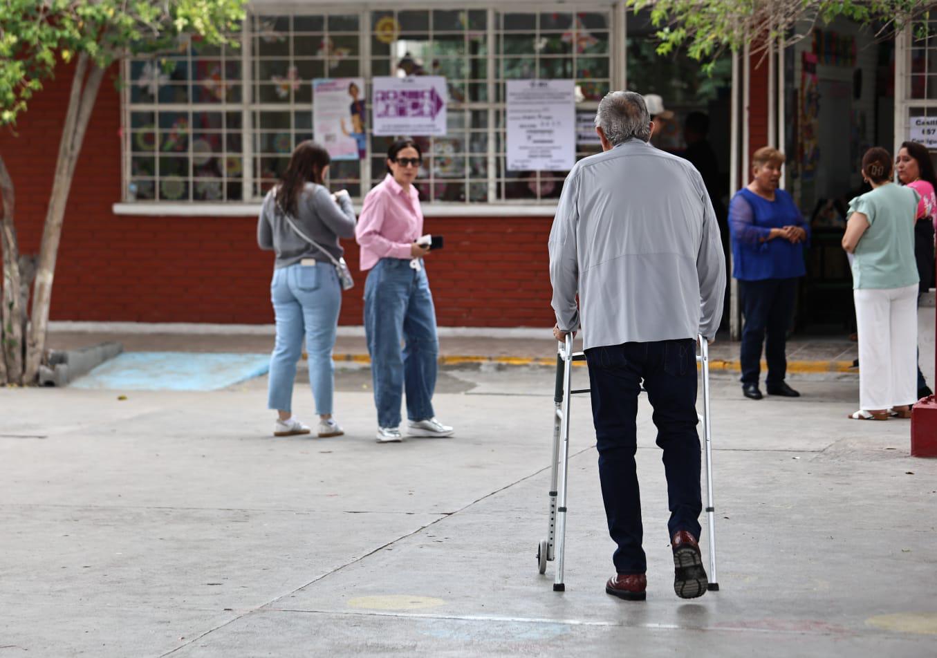 Partidos denuncian compra de votos, detenciones y problemas 