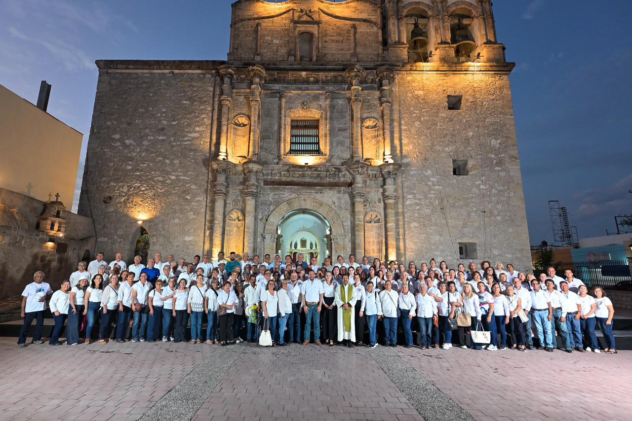 Monclova reconoce a adultos mayores rumbo a competencia esta