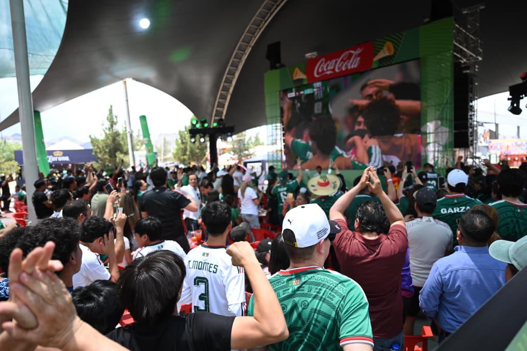 Celebra Saltillo la fiesta mundialista y triunfo de la Selec